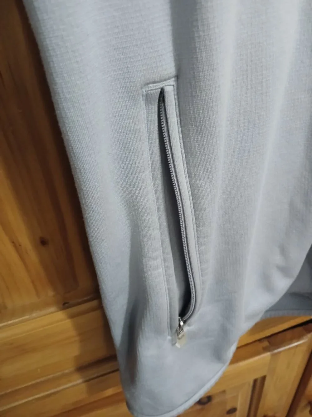 Adidas ClimaWarm Track Jacket Mens Size M Gray Full Zip Pockets Fleece Golf